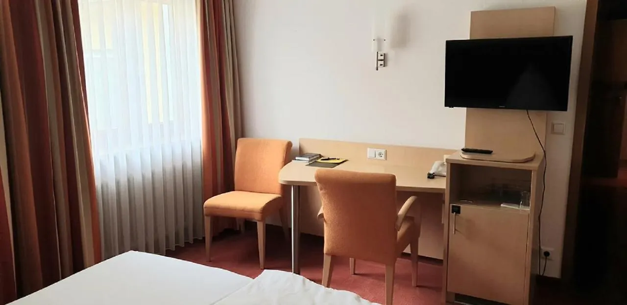 Lilton Hotel Stuttgart-Zuffenhausen