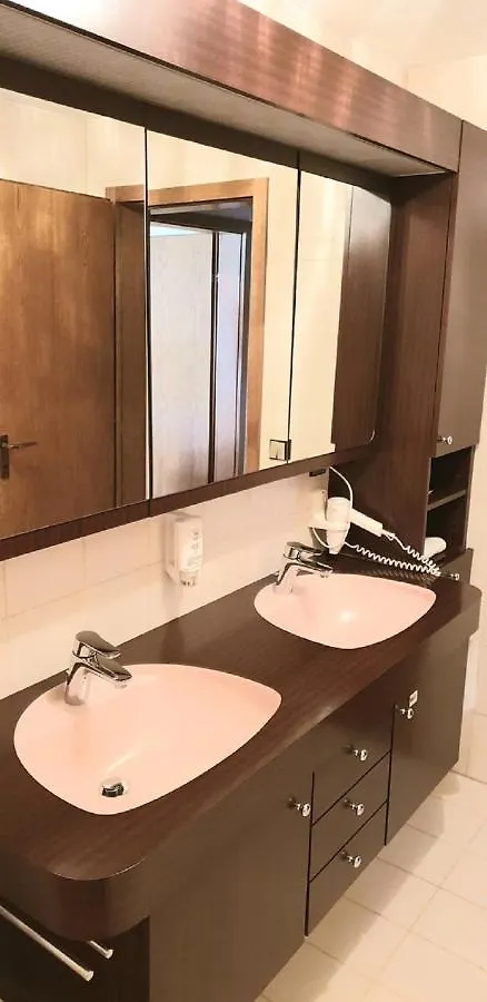 LILTON Hotel Stuttgart-Zuffenhausen 3*, Stuttgart